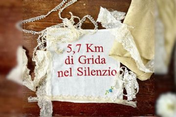 Un nastro di 5,7 km ricorda gli oltre 20.000 bambini palestinesi uccisi