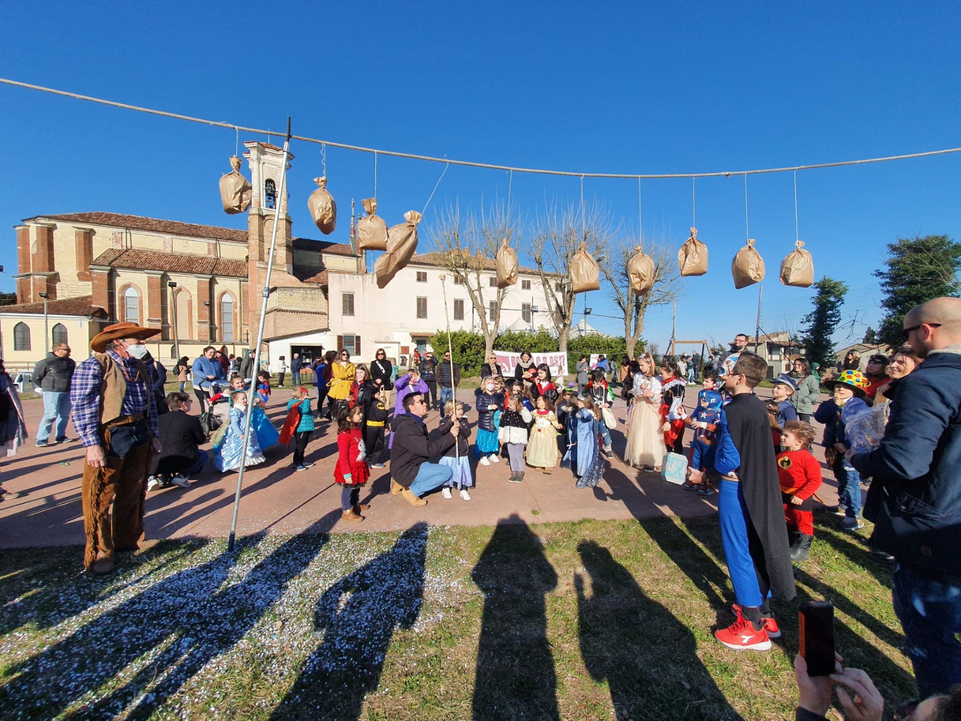 Organizzazione festa Carnevale per scuole, comuni ed aziende